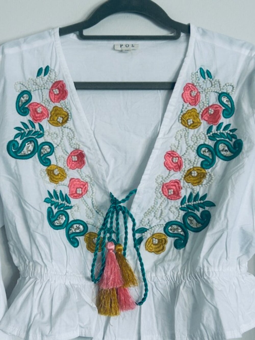 POL BoHo Ivory Multi Color Embroidered Beaded Tie Ruffle Cropped Cotton Top NEW - Picture 10 of 16